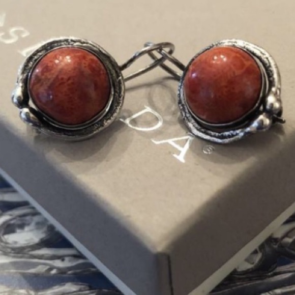 Vintage Silpada Sterling Silver Red Sponge Coral Earrings W0876 - Picture 5 of 16